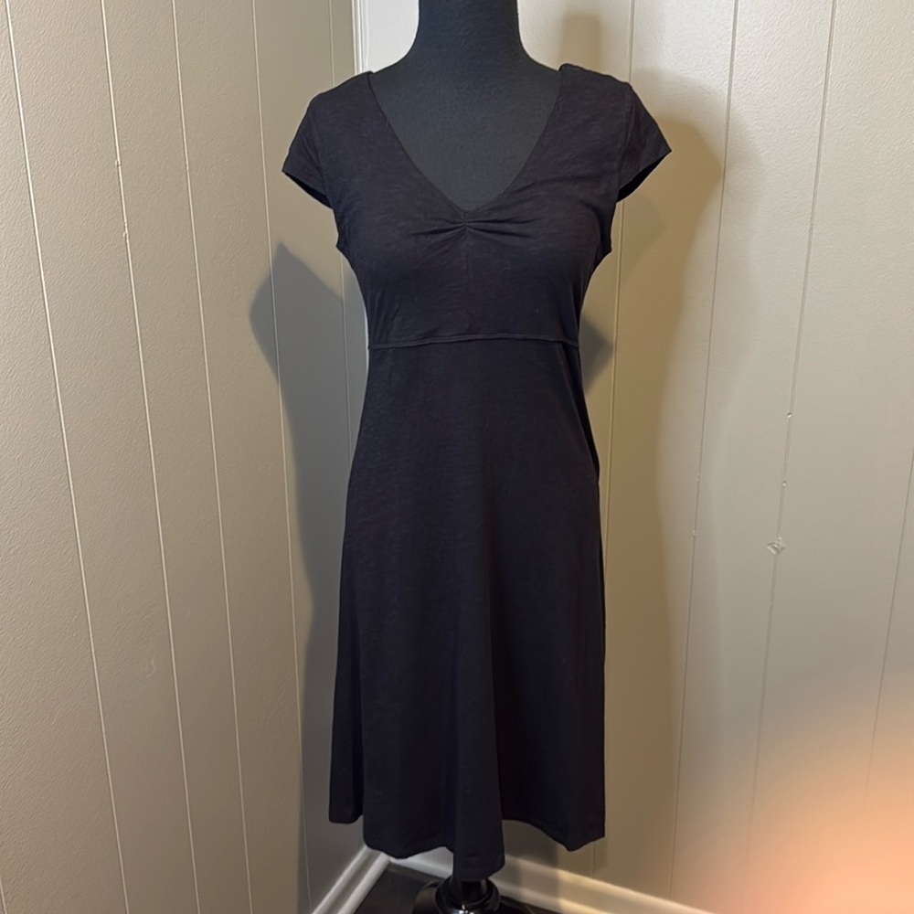 Horny Toad Women’s Small Midi Dress Stretch Short Sleeve V Neck Pleated Chest